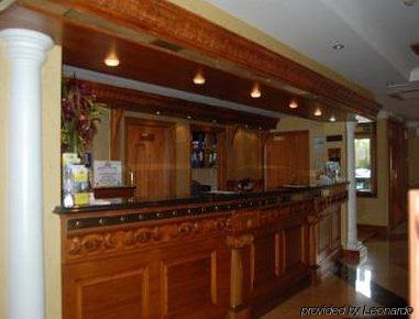 Hotel Savera South 3*