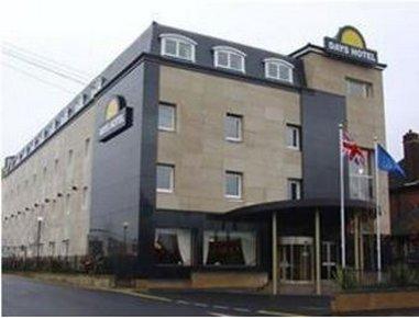 Hotel Savera South